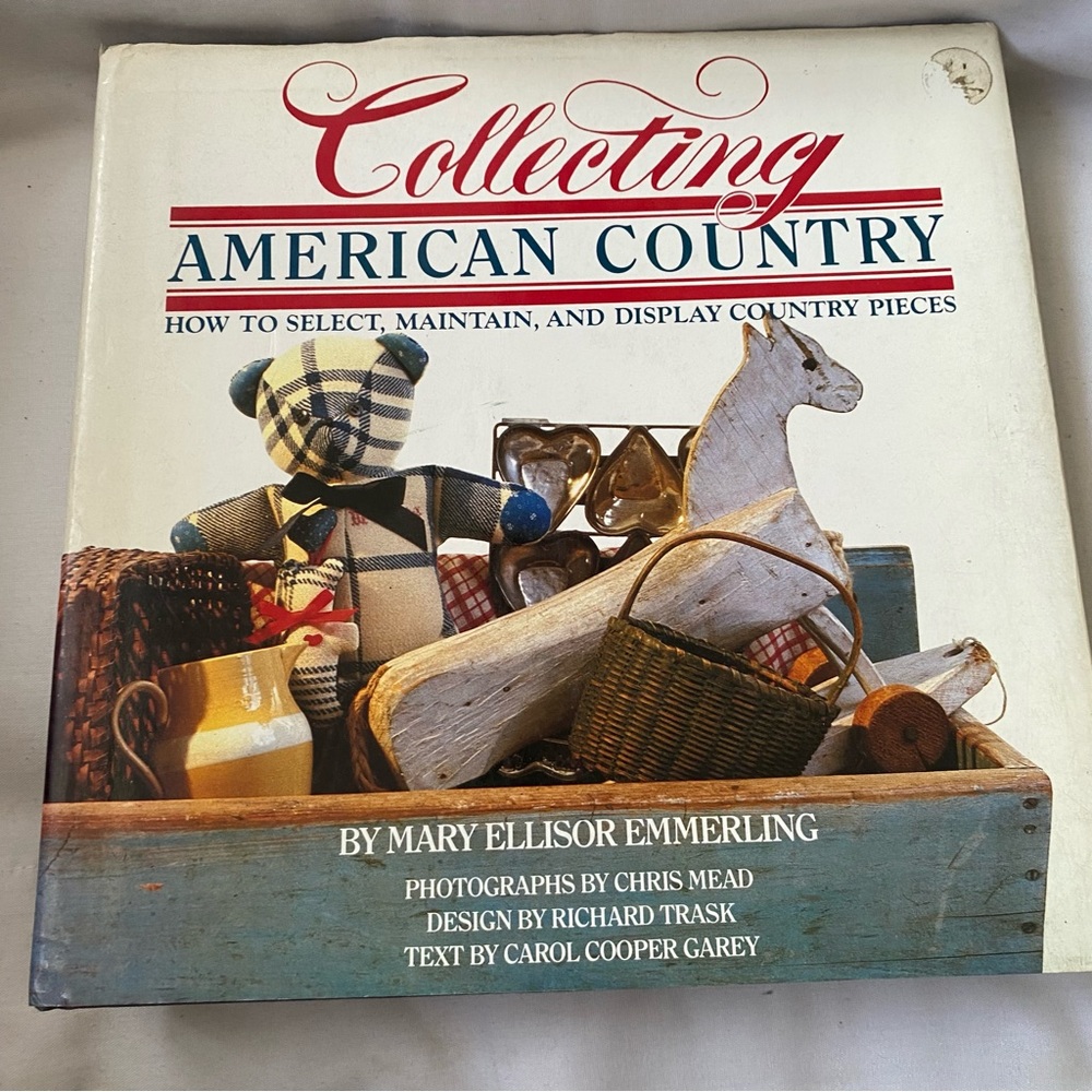 Collecting American Country Hardcover Book With Dust Jacket 1983